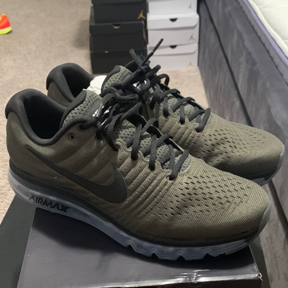 Nike Men's Olive and Black Athletic Shoes - Picture 3 of 4
